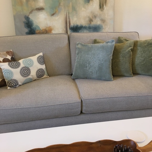 3 Throw Pillows - Picture 6 of 6